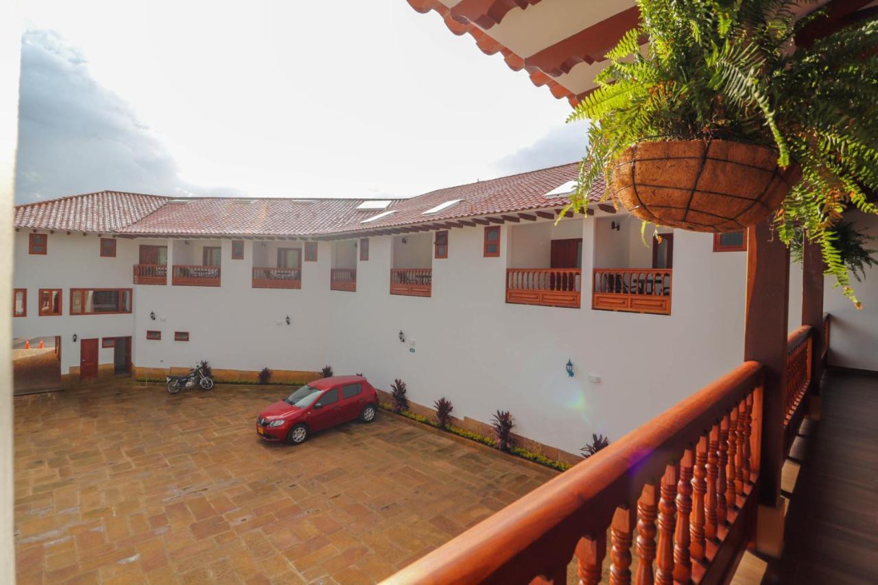 Hotel Las Palmas ビージャ・デ・レイバ エクステリア 写真